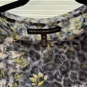 White House Black Market Black and Gray Short Sleeve Tee